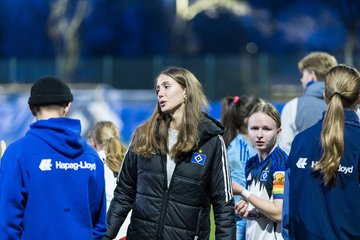 Bild 386 - wBJ Hamburger SV - Eimsbuettler TV : Ergebnis: 4:0